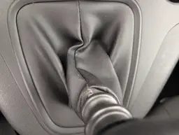 Peugeot Rifter - photo 31