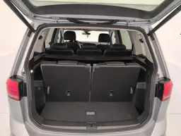 Volkswagen Touran - photo 11