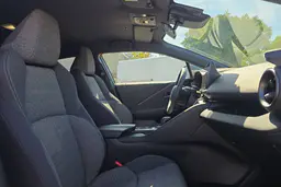 Toyota C-HR - photo 9