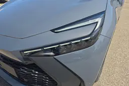 Toyota C-HR - photo 25