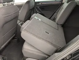 Volkswagen Tiguan - photo 12
