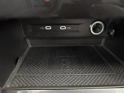 Volkswagen Tiguan - photo 18