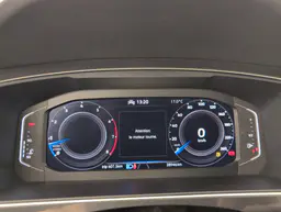 Volkswagen Tiguan - photo 22
