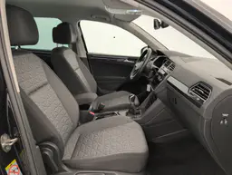 Volkswagen Tiguan - photo 9