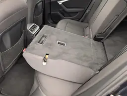 Audi A6 - photo 12