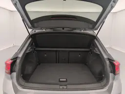 Volkswagen T-Roc - photo 11