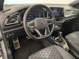 Volkswagen T-Roc - photo 15
