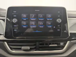 Volkswagen T-Roc - photo 18