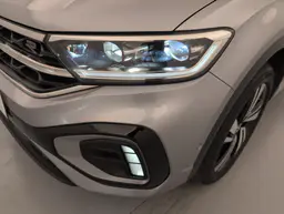 Volkswagen T-Roc - photo 22
