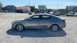 Skoda Superb - photo 8
