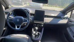 Renault Clio - photo 8