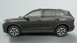 Volkswagen Tiguan - photo 4