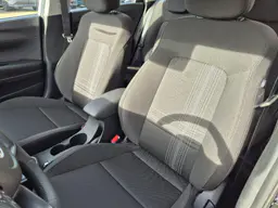Hyundai i20 - photo 11