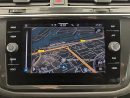 Volkswagen Tiguan - photo 18