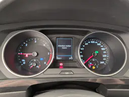 Volkswagen Tiguan - photo 23