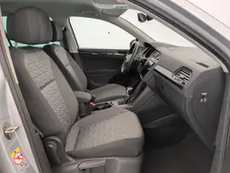Volkswagen Tiguan - photo 9