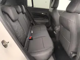 Jeep Avenger - photo 10