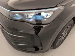 Volkswagen Tiguan - photo 22