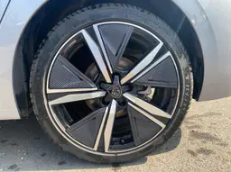 Peugeot 308 - photo 9
