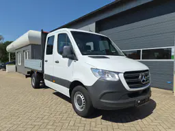 Mercedes-Benz Sprinter - photo 7