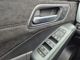 Nissan Qashqai - photo 16