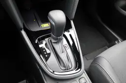 Toyota Yaris - photo 23