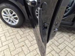 Ford Kuga - photo 13