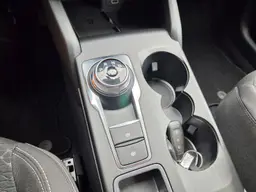 Ford Kuga - photo 30