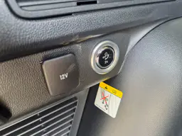 Ford Kuga - photo 10