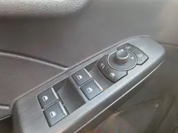 Ford Kuga - photo 14