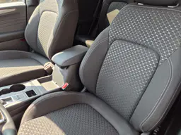 Ford Kuga - photo 11