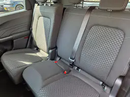 Ford Kuga - photo 16