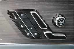 Cadillac Lyriq - photo 31