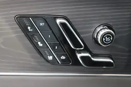 Cadillac Lyriq - photo 30