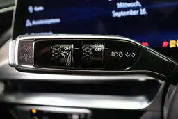 Cadillac Lyriq - photo 18