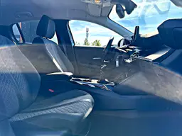 Peugeot 208 - photo 15
