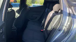 Renault Clio - photo 10