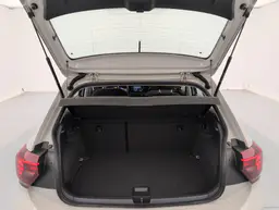 Volkswagen Polo - photo 11