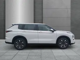 Mitsubishi Outlander - photo 2