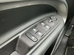 Jeep Avenger - photo 10
