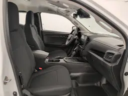 Isuzu D-Max - photo 9