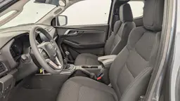 Isuzu D-Max - photo 12