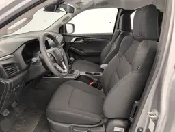 Isuzu D-Max - photo 15